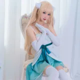 面饼仙儿《英莉莉》主题写真：12张全套美图