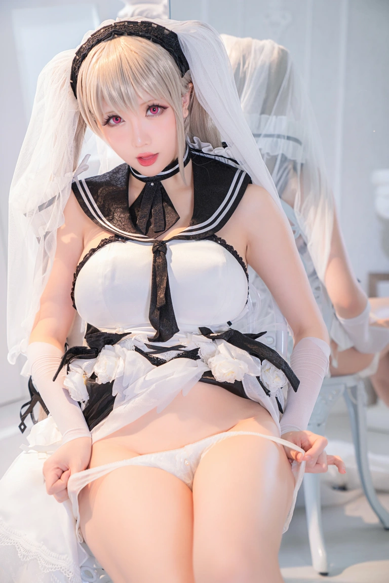 星之迟迟《《纯白と漆黑》 可畏》主题写真：20张全套美图