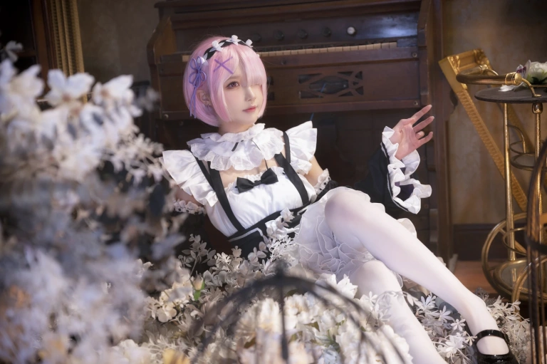 阿包也是兔娘《拉姆女仆》主题写真：22张全套美图