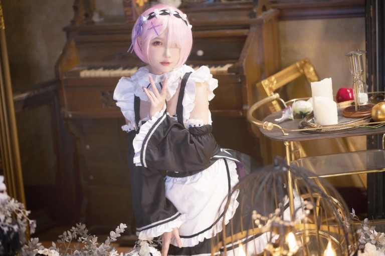 阿包也是兔娘《拉姆女仆》主题写真：22张全套美图