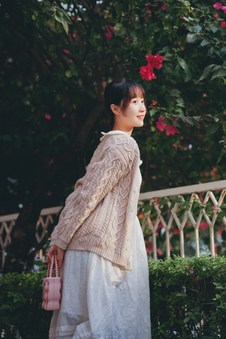 木棉棉《花与少女》主题写真：29张全套美图