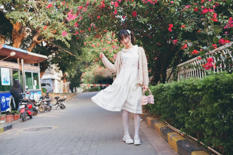 木棉棉《花与少女》主题写真：29张全套美图