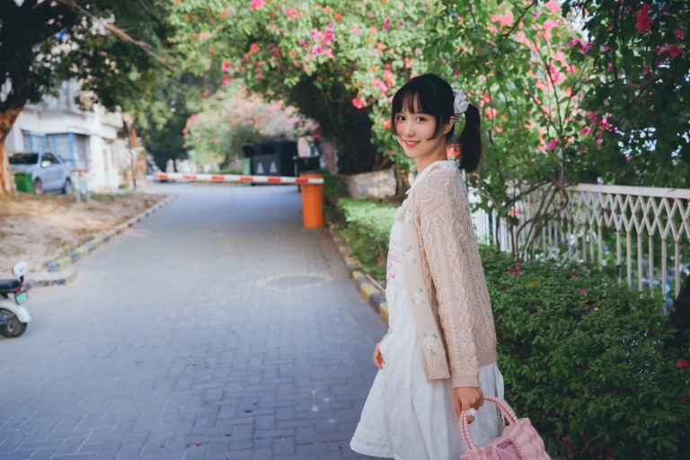 木棉棉《花与少女》主题写真：29张全套美图