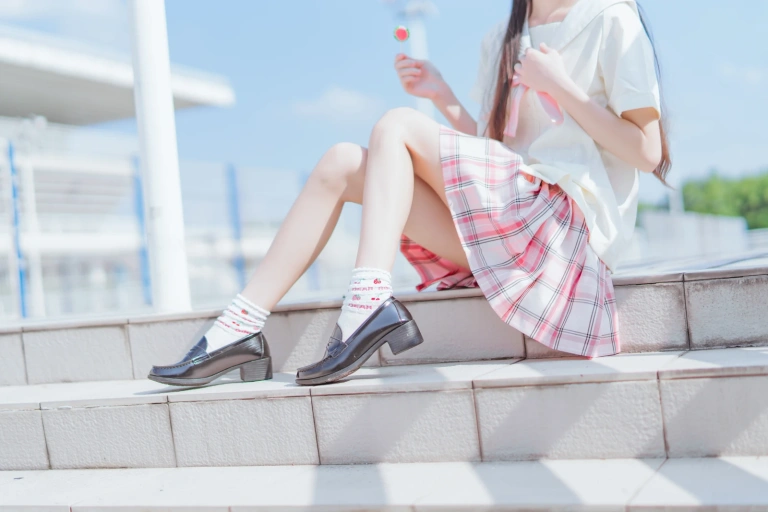 桜桃喵《桜桃未熟2 幼稚园》主题写真：35张全套美图