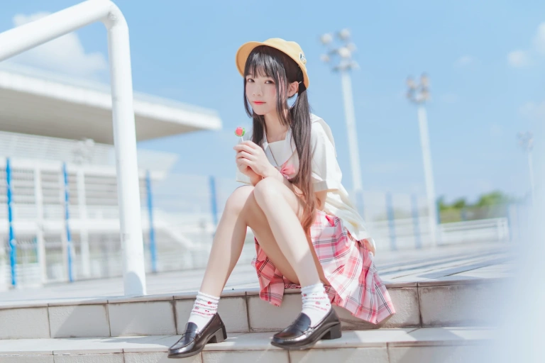 桜桃喵《桜桃未熟2 幼稚园》主题写真：35张全套美图