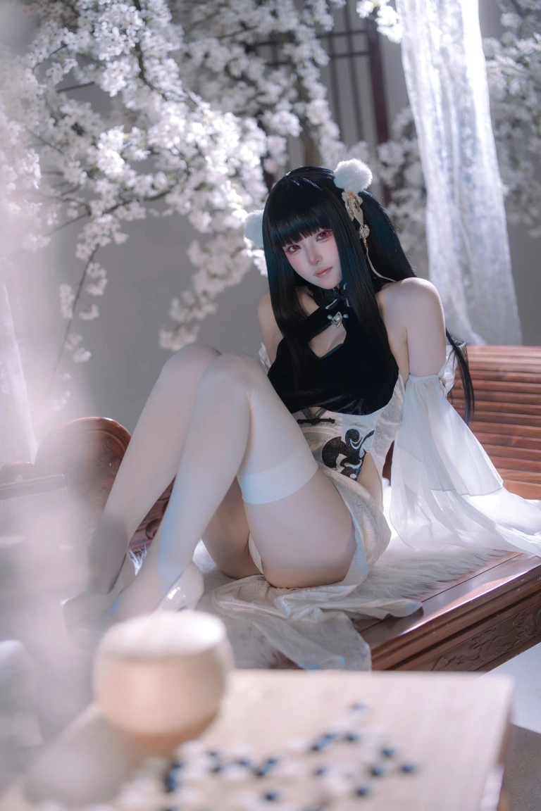 屿鱼《碧蓝航线 史特拉塞·艳书美玉》主题写真：97张全套美图