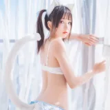 桜桃喵《一只恋爱》主题写真：44张全套美图