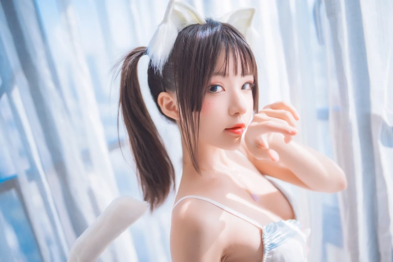 桜桃喵《一只恋爱》主题写真：44张全套美图
