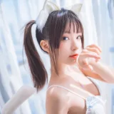 桜桃喵《一只恋爱》主题写真：44张全套美图