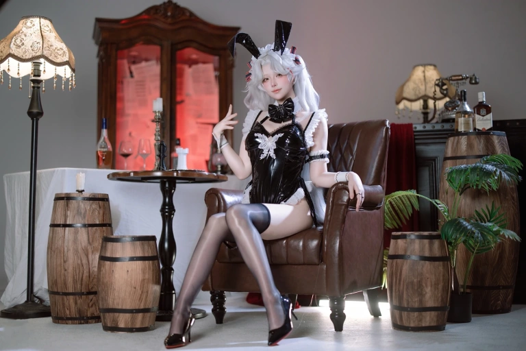 屿鱼《欧根亲王兔女郎》主题写真：81张全套美图