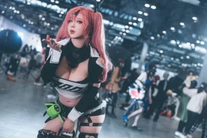 皮皮奶《妮可》主题写真：15张全套美图