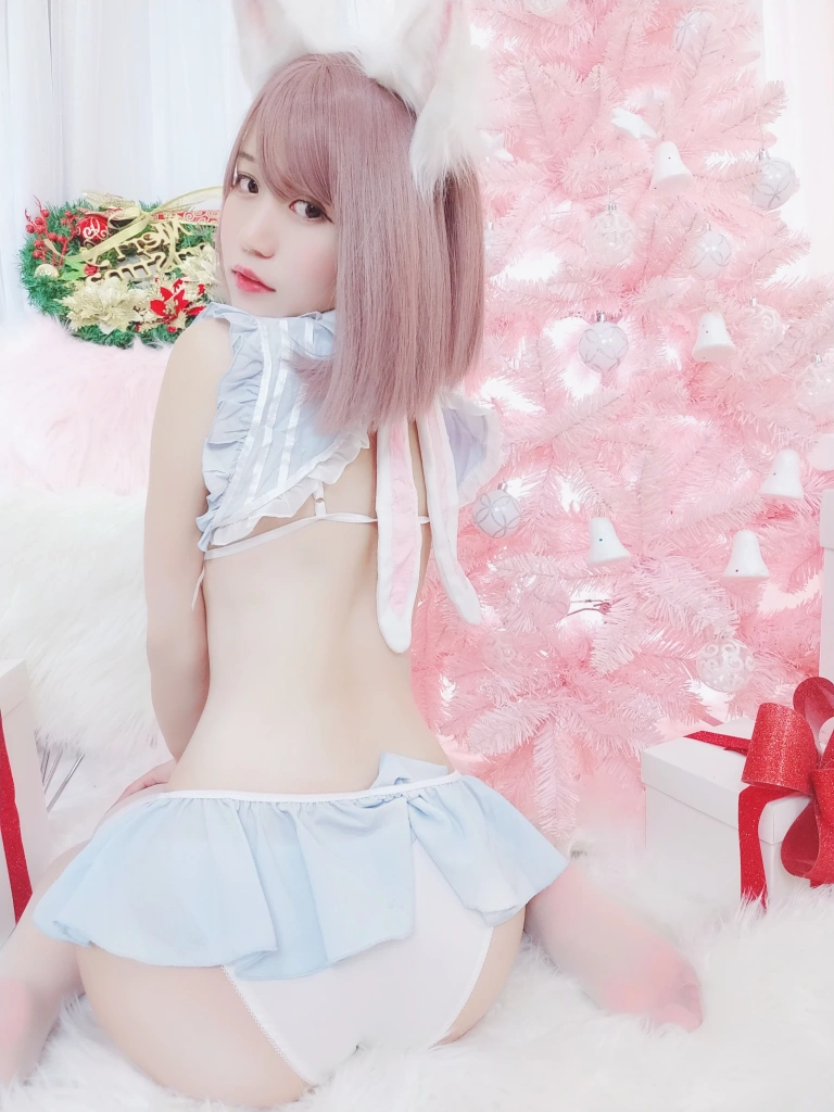 小仓千代《可可爱爱圣诞节》主题写真：24张全套美图