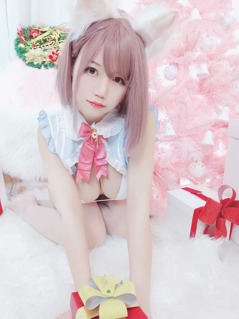 小仓千代《可可爱爱圣诞节》主题写真：24张全套美图