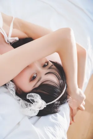 木棉棉《拾光》主题写真：24张全套美图