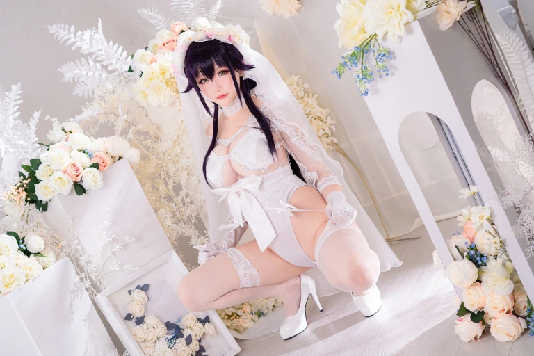 星之迟迟《《纯白と漆黑》 吾妻》主题写真：31张全套美图