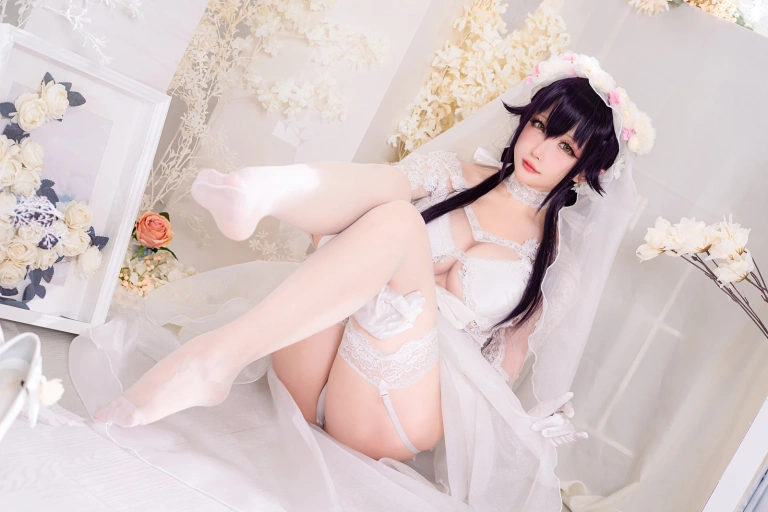 星之迟迟《《纯白と漆黑》 吾妻》主题写真：31张全套美图