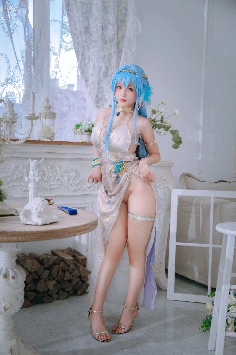 日奈娇(椎名莜)《海伦礼服》主题写真：46张全套美图