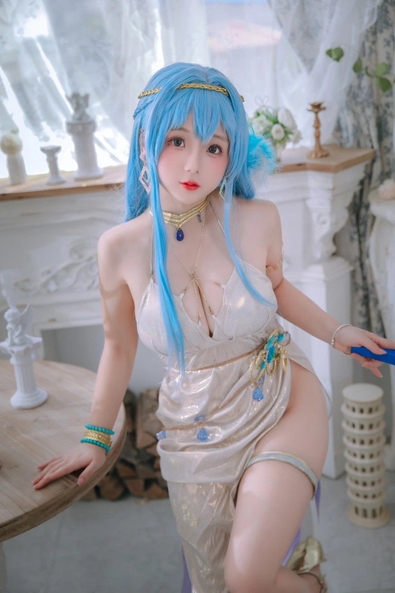 日奈娇(椎名莜)《海伦礼服》主题写真：46张全套美图