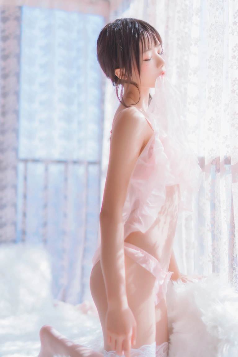 桜桃喵《初恋01》主题写真：30张全套美图
