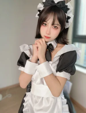 布丁大法《女仆奶糖派》主题写真：149张全套美图，含7个视频