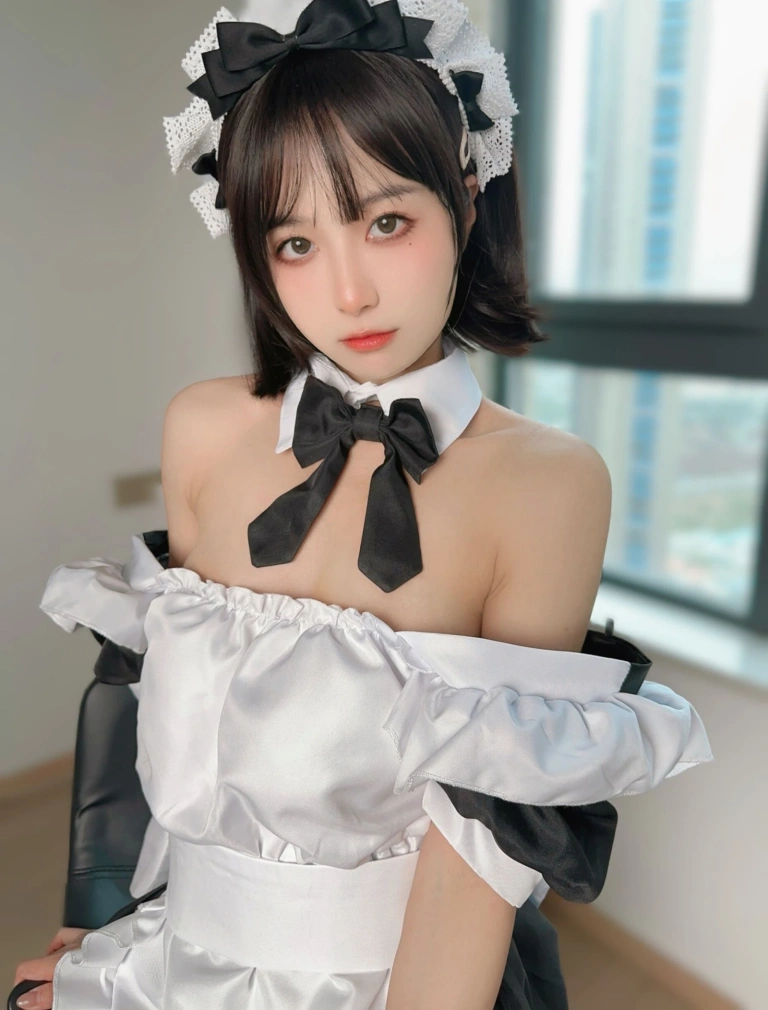 布丁大法《女仆奶糖派》主题写真：149张全套美图，含7个视频