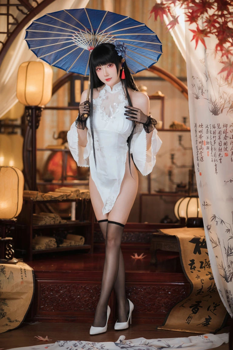 瓜希酱《逸仙改》主题写真：20张全套美图