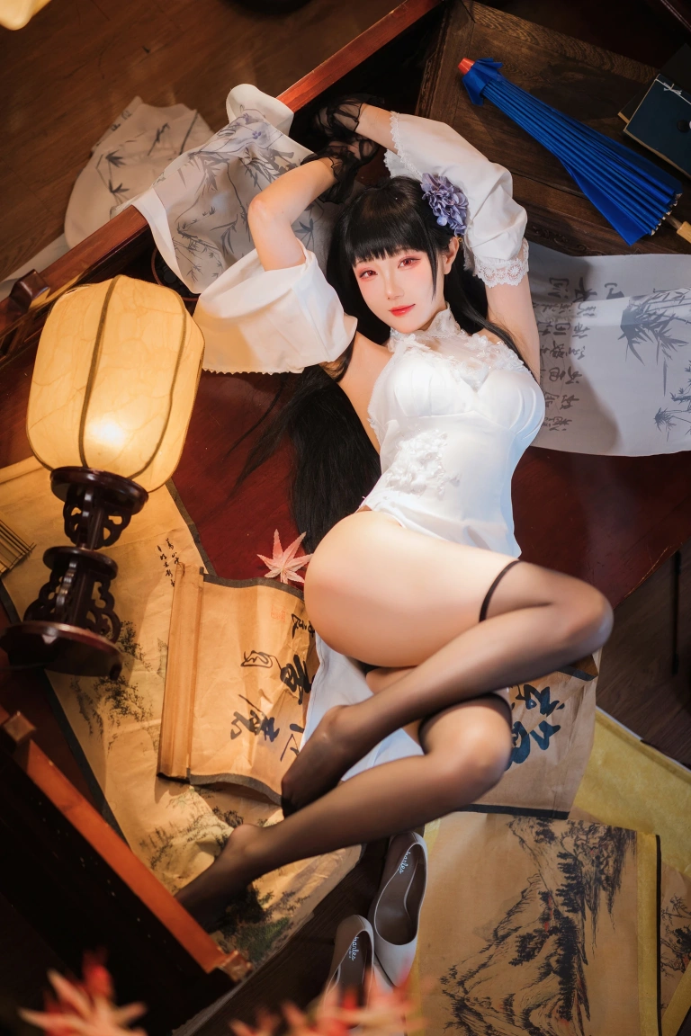 瓜希酱《逸仙改》主题写真：20张全套美图