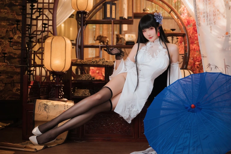 瓜希酱《逸仙改》主题写真：20张全套美图