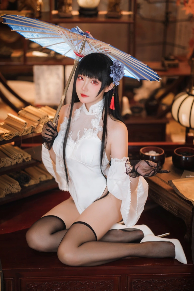 瓜希酱《逸仙改》主题写真：20张全套美图