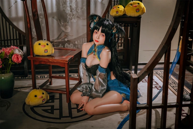 日奈娇(椎名莜)《碧蓝航线 大潮旗袍》主题写真：25张全套美图