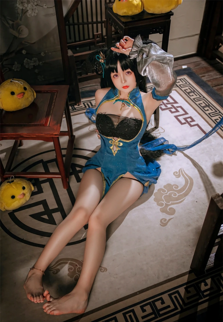 日奈娇(椎名莜)《碧蓝航线 大潮旗袍》主题写真：25张全套美图