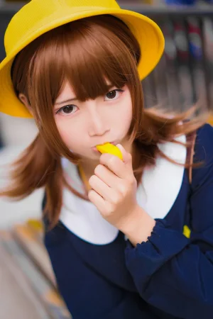 面饼仙儿《幼稚园》主题写真：41张全套美图