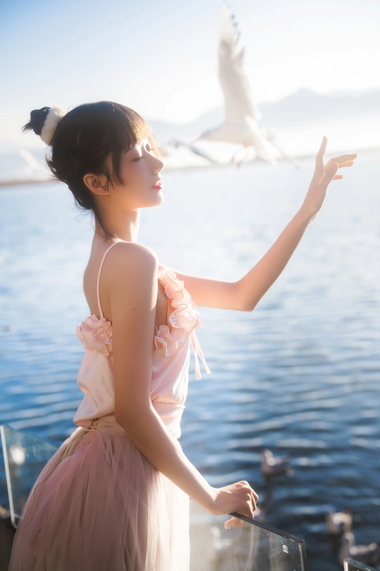 木棉棉《如果你也喜欢花》主题写真：47张全套美图
