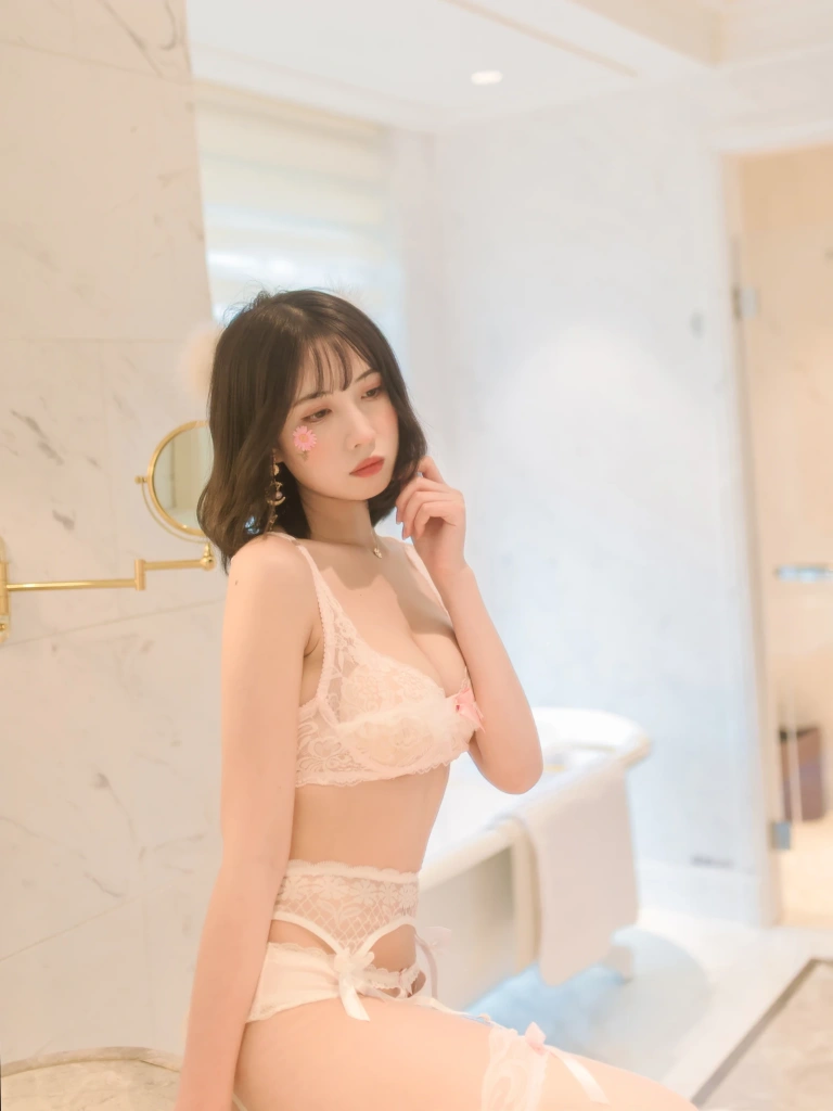 念雪《粉色系套装》主题写真：30张全套美图