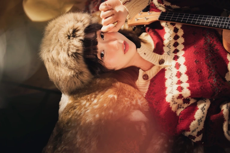 木棉棉《圣诞快乐》主题写真：25张全套美图