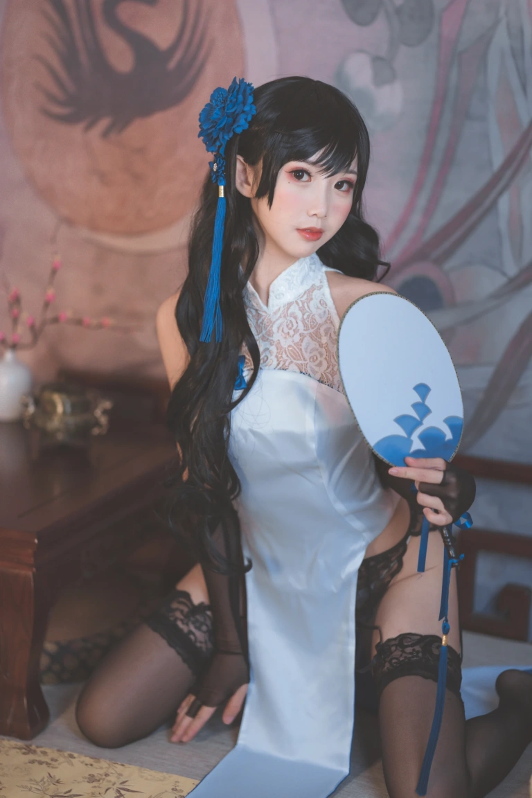 面饼仙儿《玉玲珑》主题写真：27张全套美图