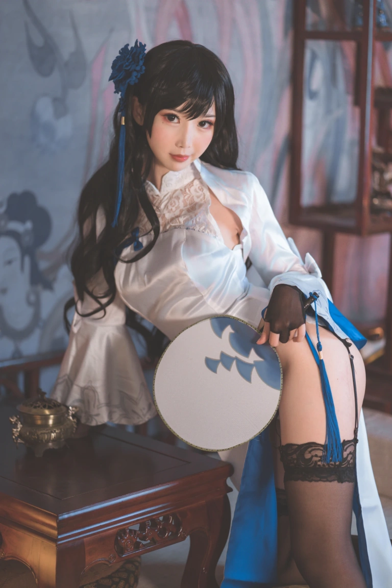 面饼仙儿《玉玲珑》主题写真：27张全套美图