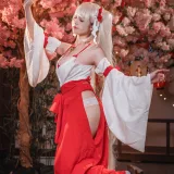 蜜汁猫裘《可畏巫女》主题写真：50张全套美图，含4个视频