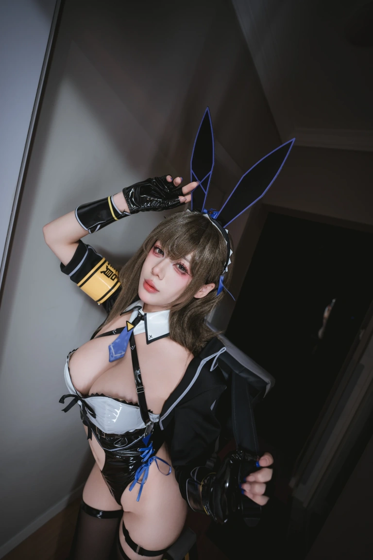 九言《外卖兔女郎》主题写真：74张全套美图