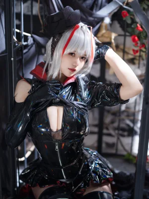 小仓千代《[Patreon] 2023年06月套图会员合集》主题写真：112张全套美图，含1个视频