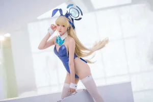 瓜希酱《TOKI兔兔》主题写真：25张全套美图