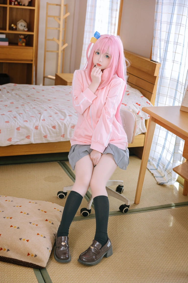 日奈娇(椎名莜)《小孤独》主题写真：134张全套美图