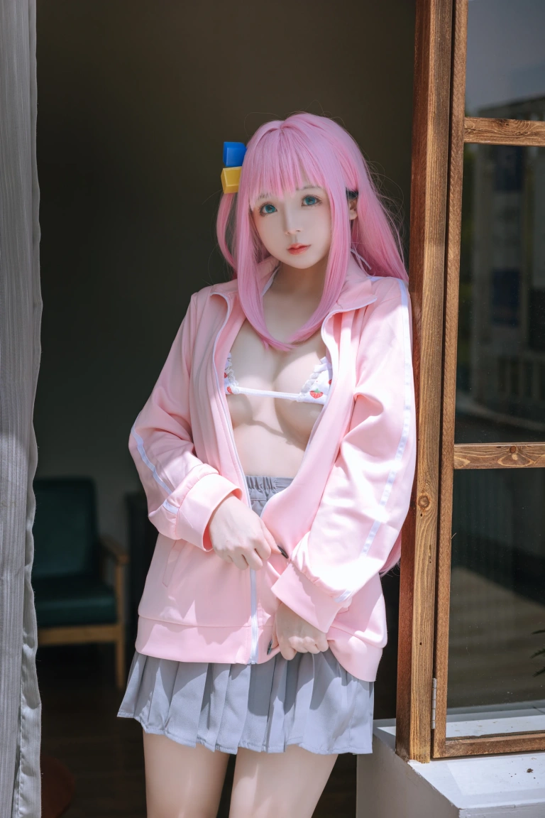 日奈娇(椎名莜)《小孤独》主题写真：134张全套美图