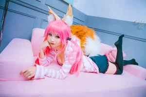 面饼仙儿《玉藻前日常》主题写真：16张全套美图