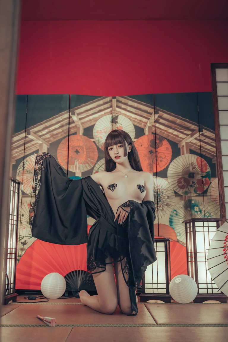 过期米线线喵《和风浴衣》主题写真：23张全套美图