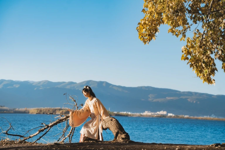 木棉棉《山川如酒》主题写真：35张全套美图