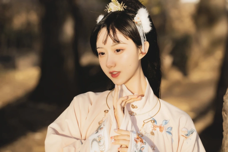 木棉棉《山川如酒》主题写真：35张全套美图