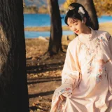 木棉棉《山川如酒》主题写真：35张全套美图