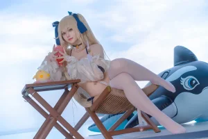 屿鱼《碧蓝航线 安克雷奇 泳装》主题写真：38张全套美图