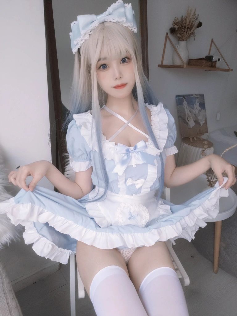 蜜汁猫裘《蓝baby》主题写真：27张全套美图，含2个视频